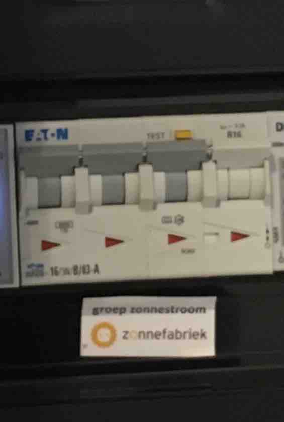 driefasengroep zonnestroom